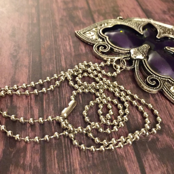 Repurposed upcycled butterfly serpent necklace - Picture 5 of 7